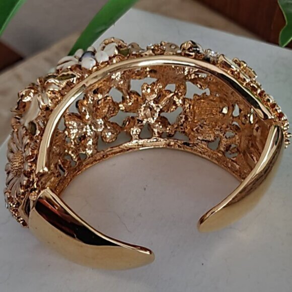 Kenneth Jay Lane Floral Bracelet Ring Set - Picture 7 of 10